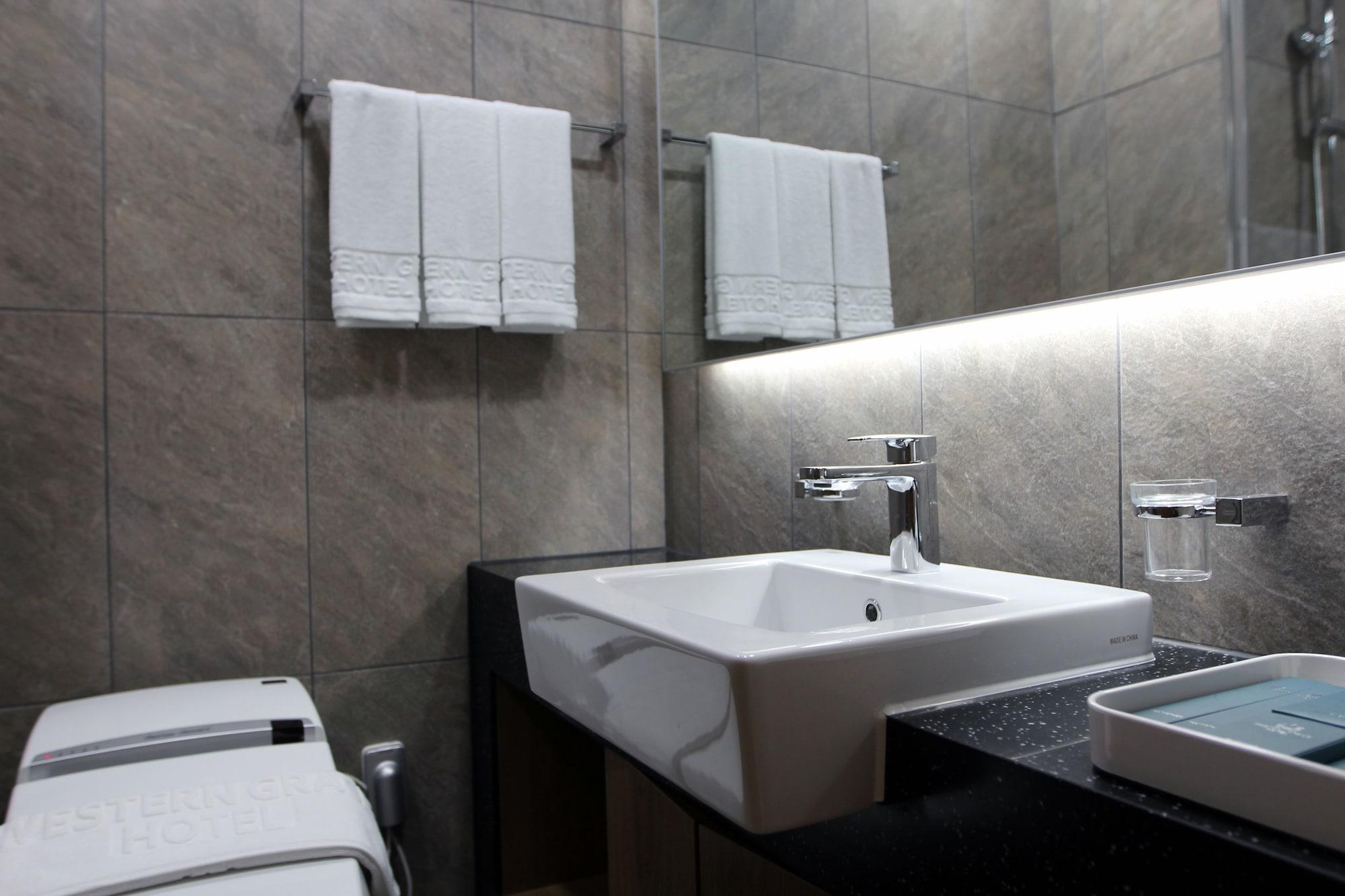 Western Grace Hotel Ίντσεον Εξωτερικό φωτογραφία